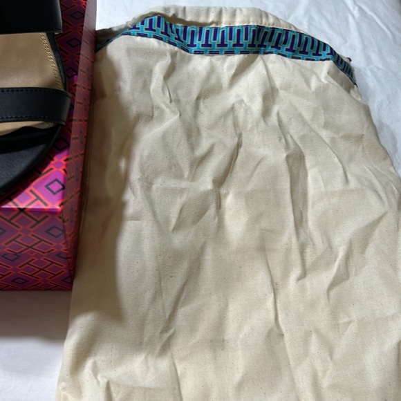 TORY BURCH EVERLY 65 MM SANDAL BLACK CALF LEATHER - Picture 4 of 9